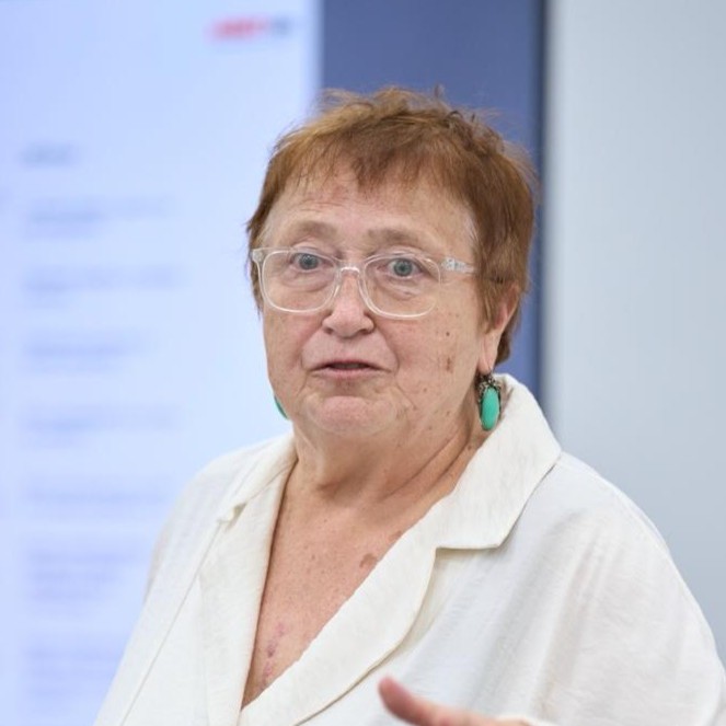 Наталья Зазовская